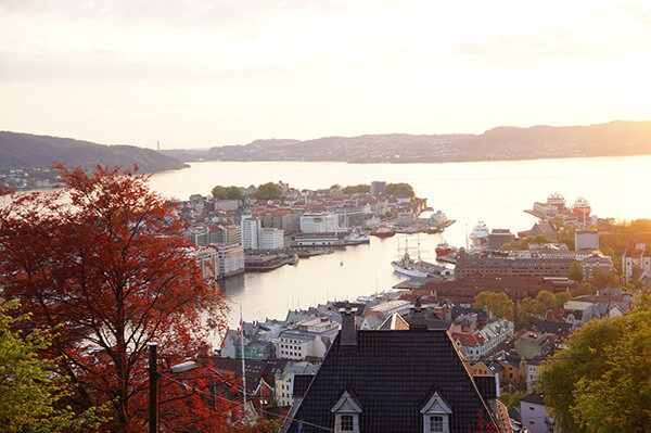 挪威縮影卑爾根，佛洛伊恩山夕陽風景