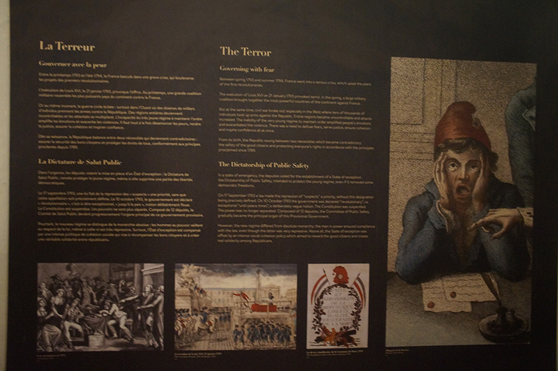 法國大革命始末，隔壁巴黎古監獄內的展板介紹