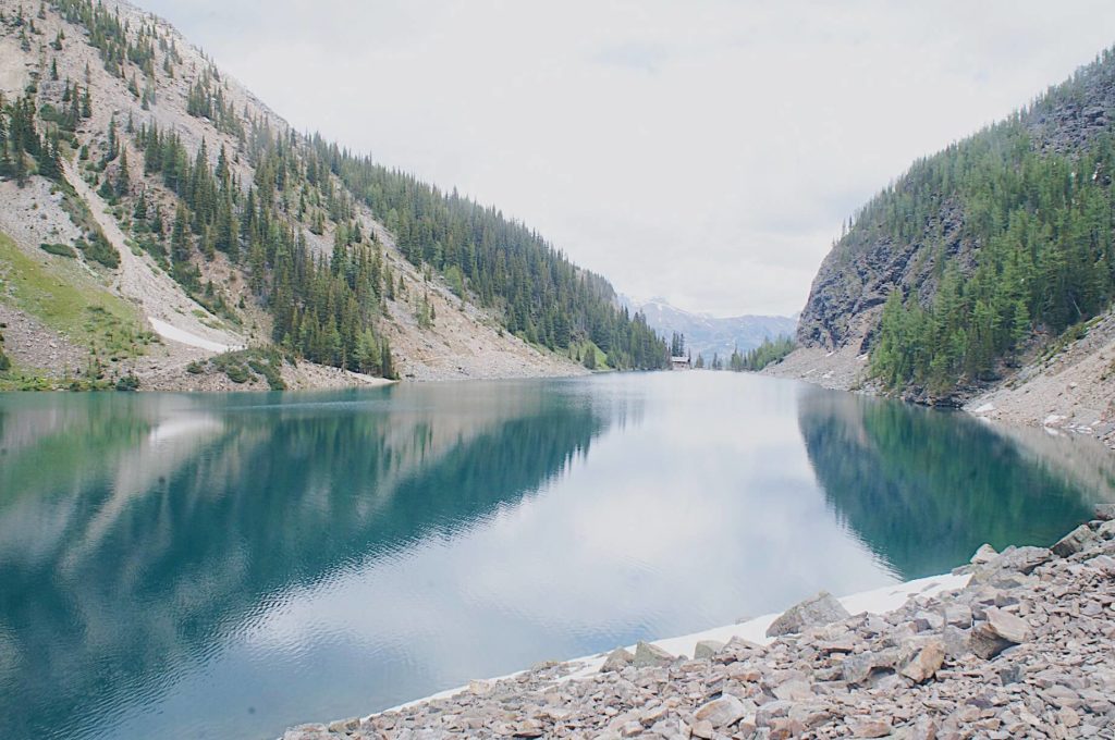 旅行世界的夢想，banff lake agnes canada