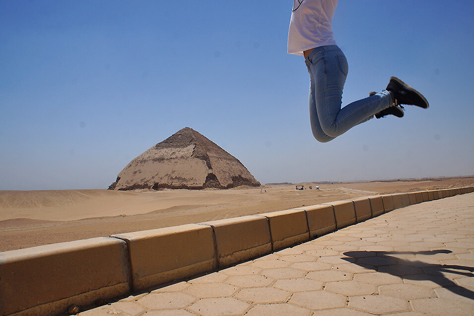 埃及彎曲金字塔跳跳！