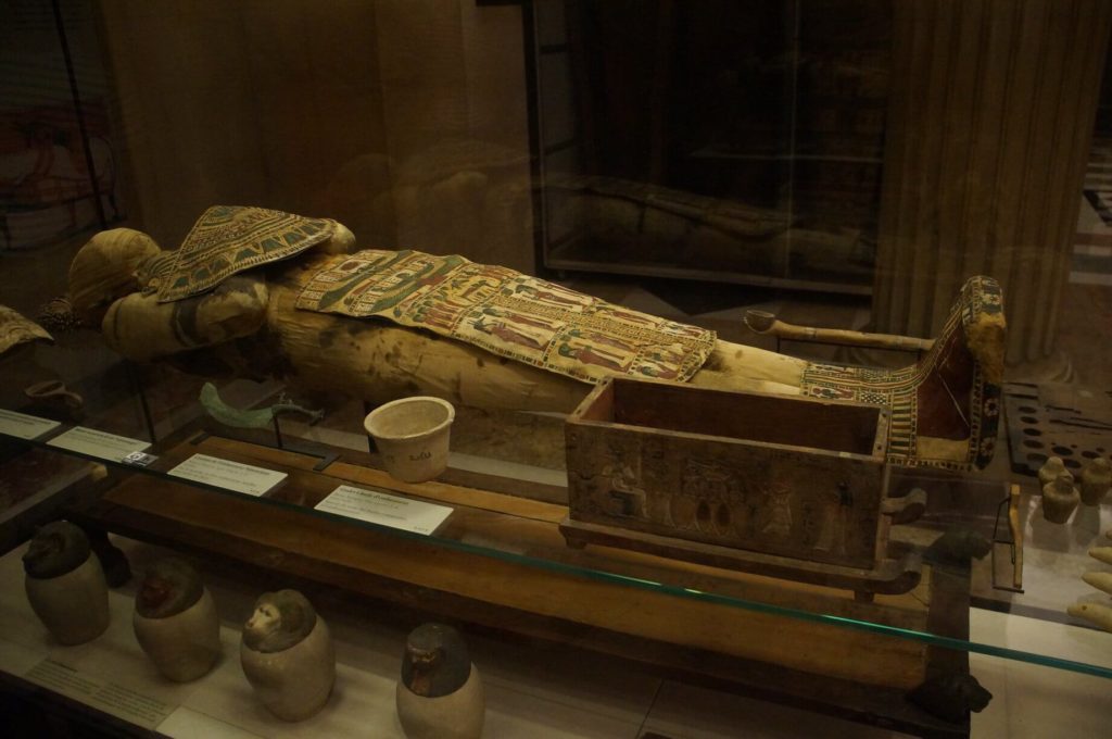 羅浮宮 埃及區 木乃伊與臟器小罐子