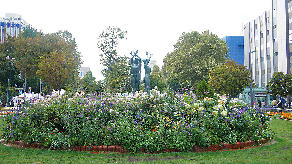 湧泉雕像，大通公園。