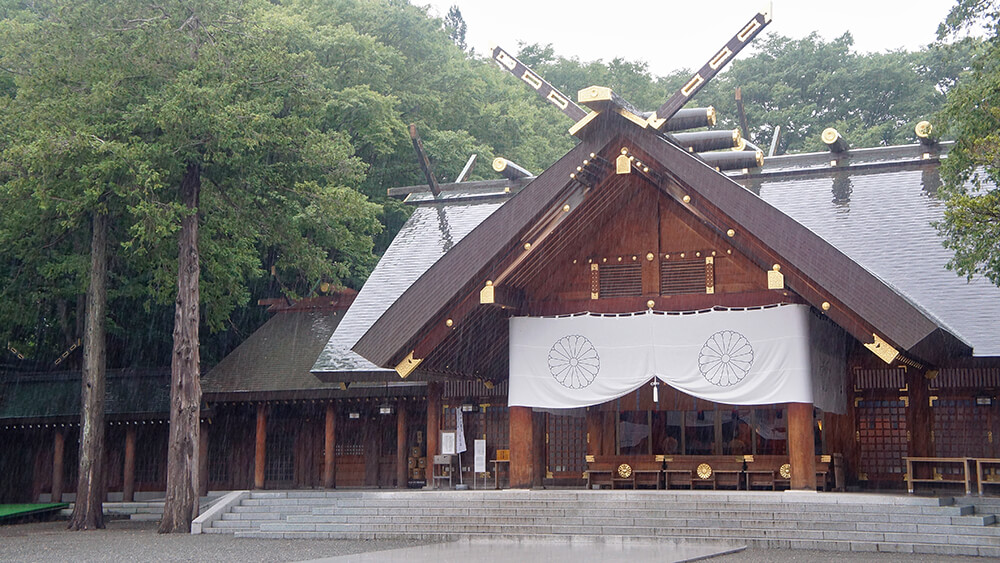 北海道神宮，位於圓山公園內，造型獨特。