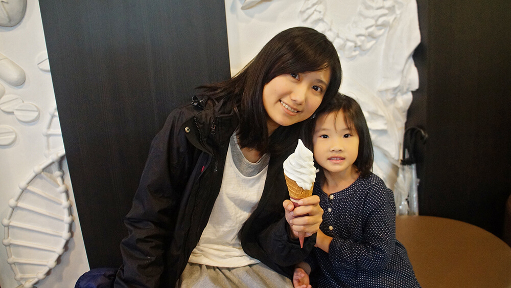 我與小阿寶，北大冰淇淋，北大博物館。