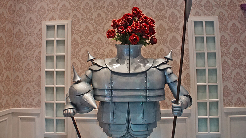 超精緻的盔甲玫瑰花。