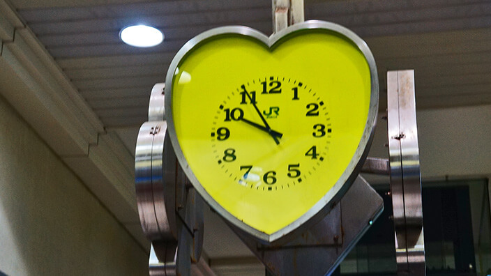心形時鐘，十點抵達舞濱車站。