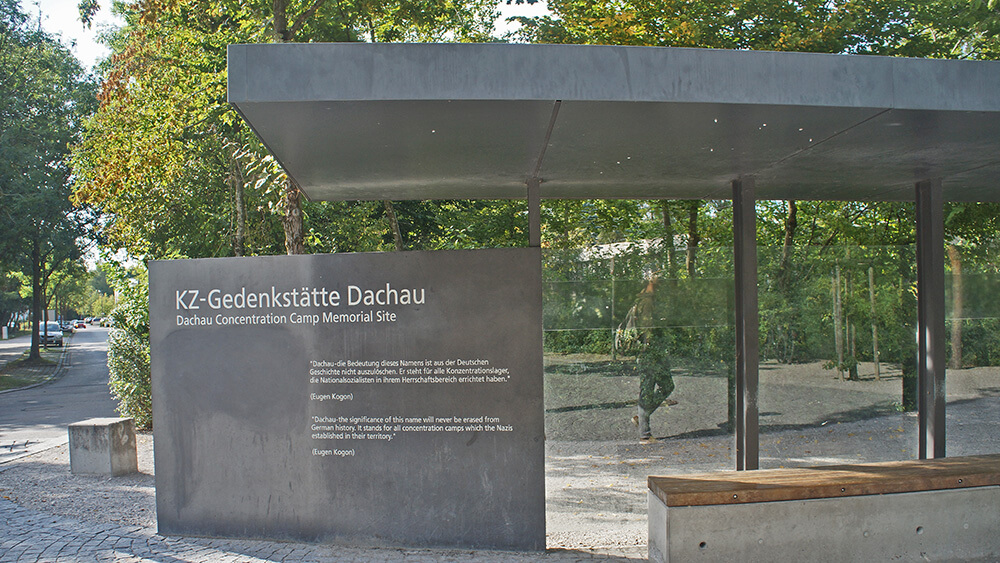 Dachau, KZ-Gedenkstätte，達豪集中營站牌。