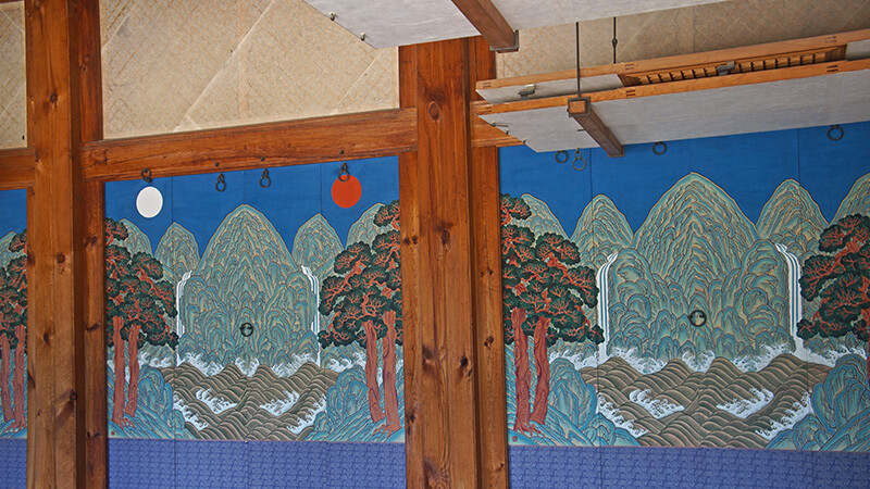 長安堂內壁畫。
