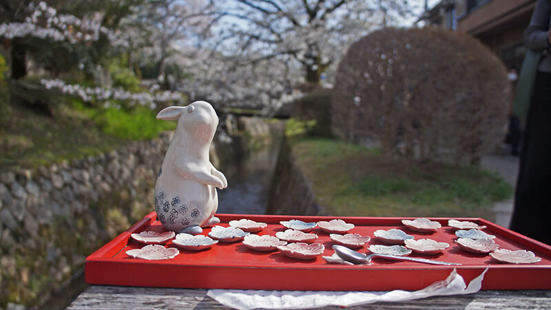 好可愛的陶瓷櫻花兔。